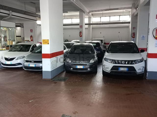 Locale in affitto di 1320 m² in Via Domenico Tardini, 19