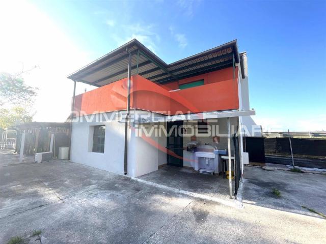 Locale in affitto di 132 m²