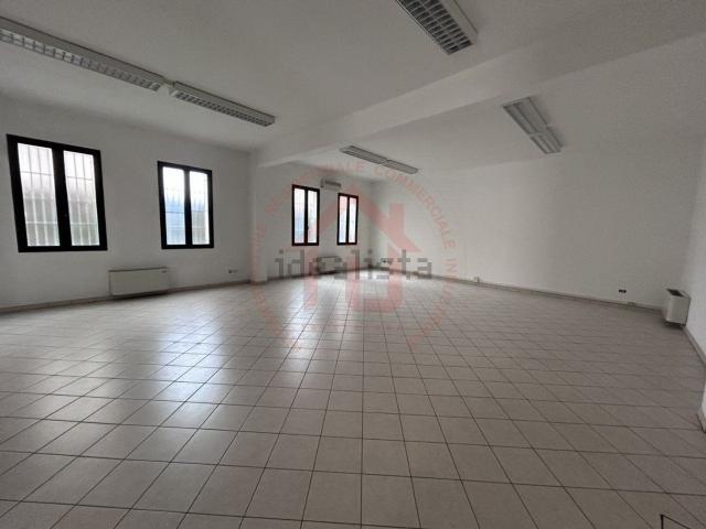 Locale in affitto di 132 m² in Via San Marco