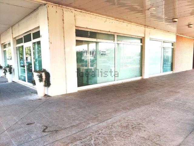 Locale in affitto di 133 m²