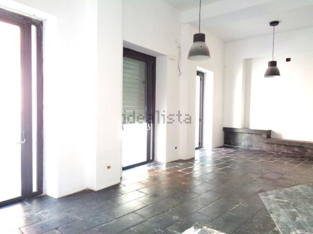 Locale in affitto di 133 m² in Corso Gabriele Manthone