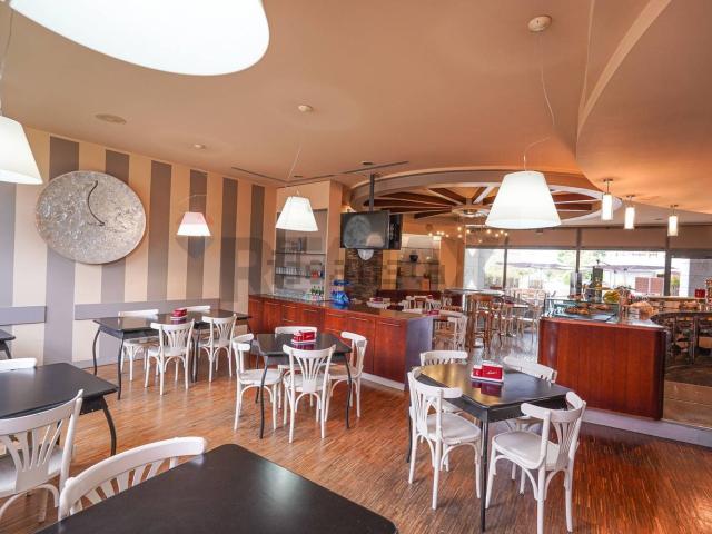 Locale in affitto di 133 m² in Piazza dei Vignali, 12