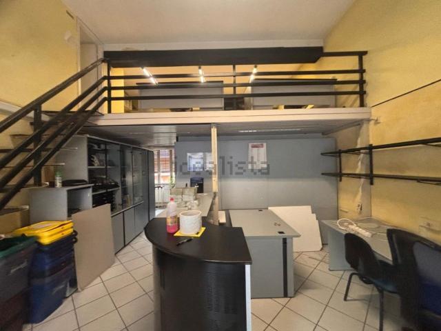 Locale in affitto di 135 m²