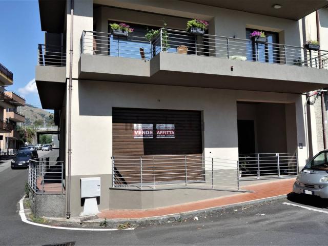 Locale in affitto di 135 m²
