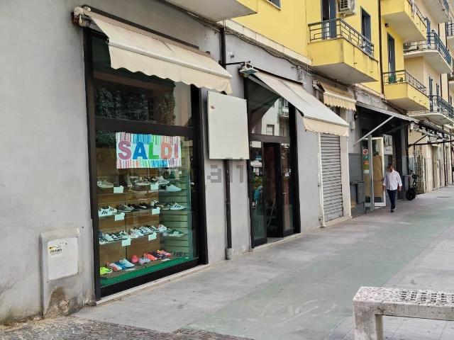 Locale in affitto di 135 m²
