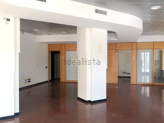 Locale in affitto di 135 m²
