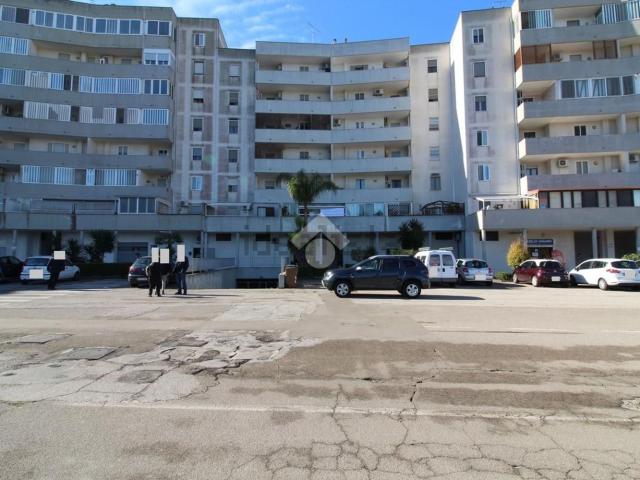 Locale in affitto di 135 m² in Via Islanda, 135