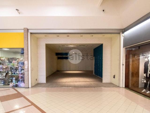 Locale in affitto di 135 m² in Viale Trento Trieste