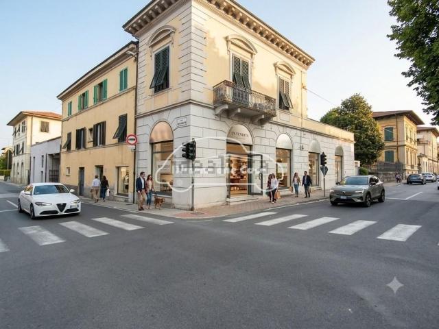 Locale in affitto di 135 m² in Viale San Concordio, 156