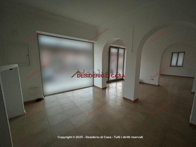 Locale in affitto di 135 m² in Strada Provinciale 77