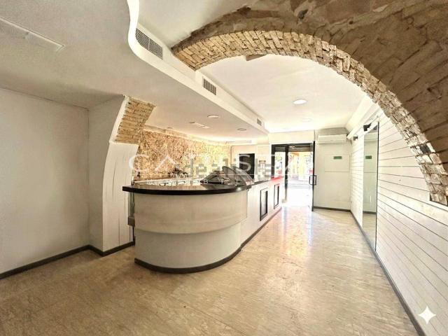 Locale in affitto di 138 m²