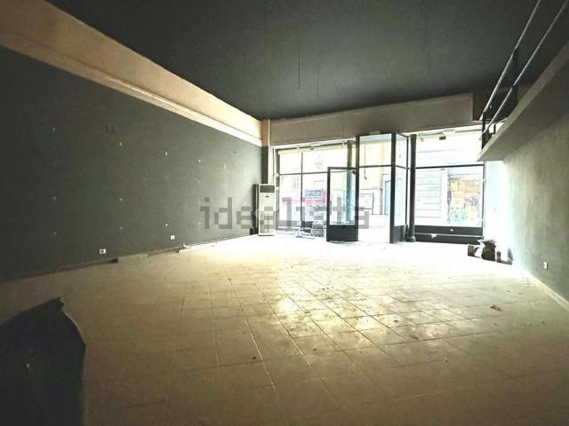 Locale in affitto di 139 m² in Via Emilia, 278