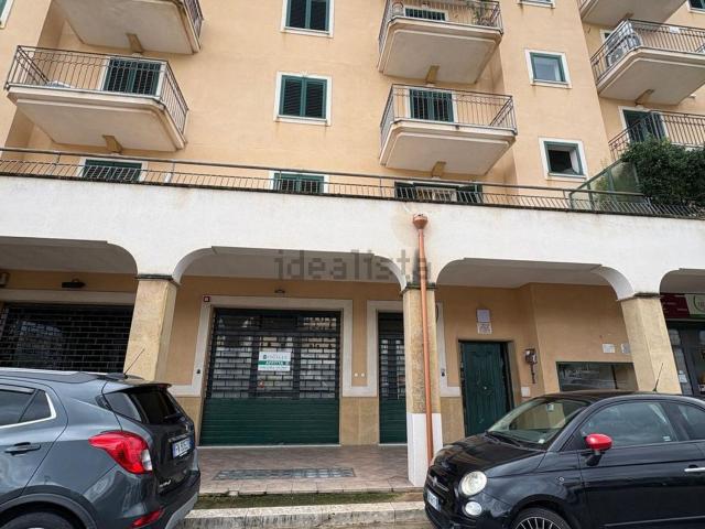 Locale in affitto di 139 m² in Via Papa Giovanni XXIII, 62