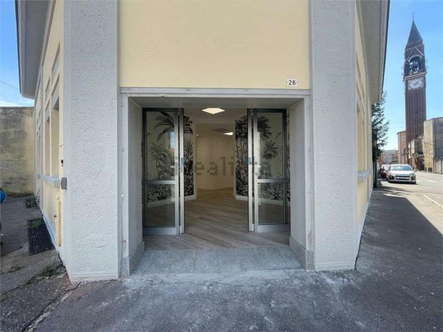 Locale in affitto di 140 m²
