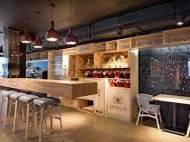 Locale in affitto di 140 m²