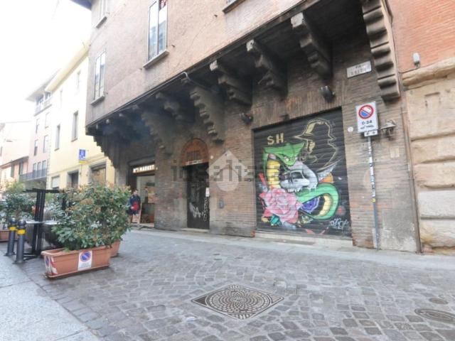 Locale in affitto di 140 m² in Via Goito, 14