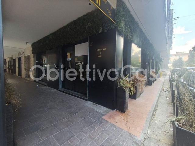 Locale in affitto di 140 m² in Via Giuseppe Maria Bosco, 35