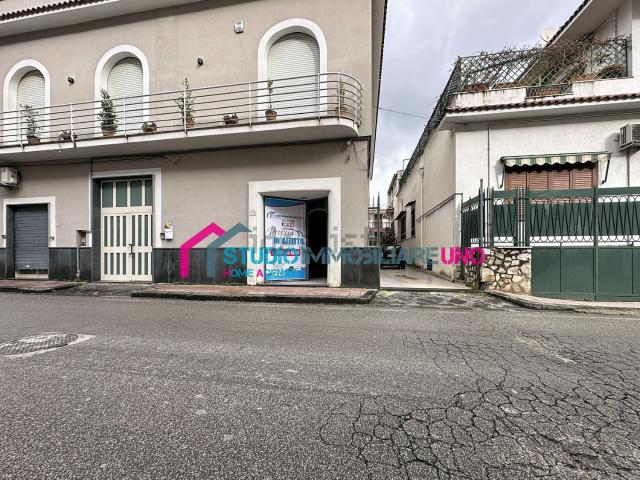 Locale in affitto di 140 m² in Via Giacomo Imbroda