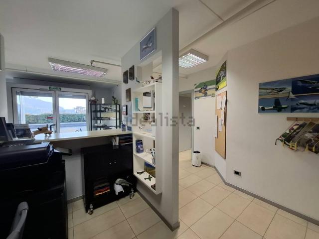 Locale in affitto di 140 m² in Via Roma
