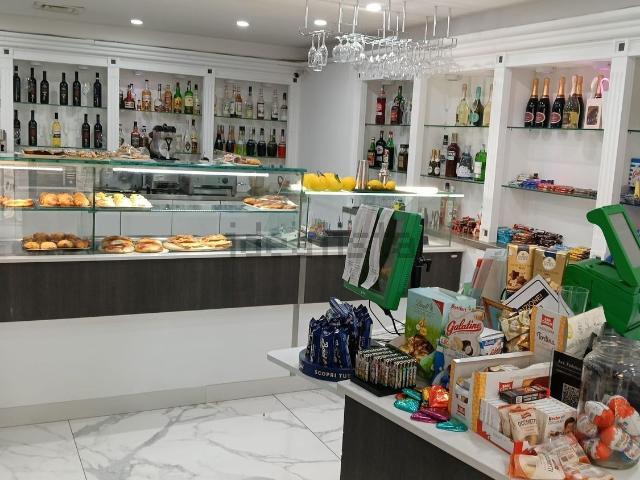 Locale in affitto di 140 m² in Via Roma, 395
