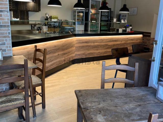 Locale in affitto di 140 m² in Via Treviso, 23