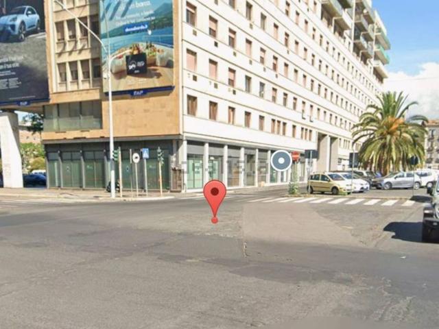 Locale in affitto di 140 m² in Piazza della Repubblica, 33