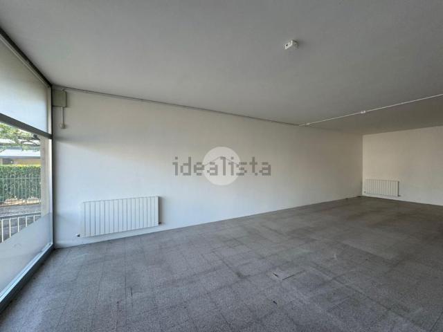 Locale in affitto di 144 m²