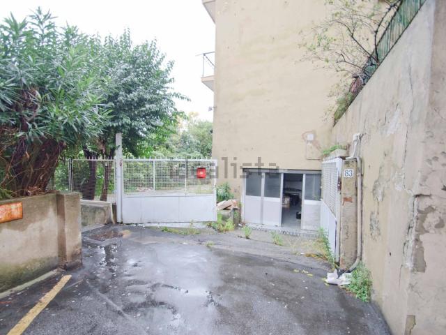 Locale in affitto di 145 m² in Via dell&apos Acciaio