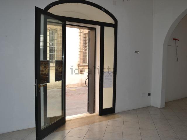 Locale in affitto di 145 m² in Via Roma