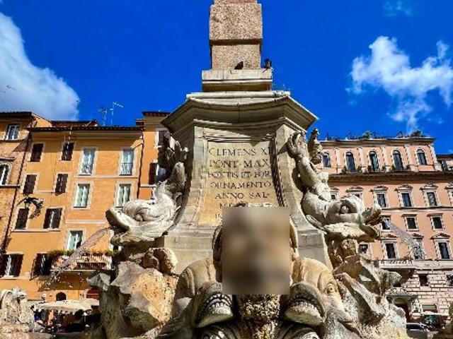 Locale in affitto di 145 m² in Piazza della Rotonda