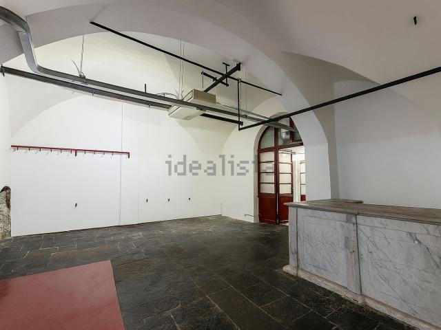 Locale in affitto di 145 m² in Piazza San Giovanni