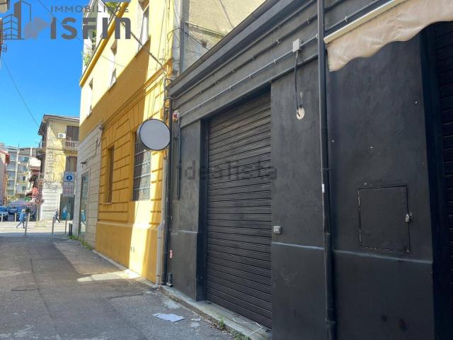 Locale in affitto di 148 m² in Via Daua Parma