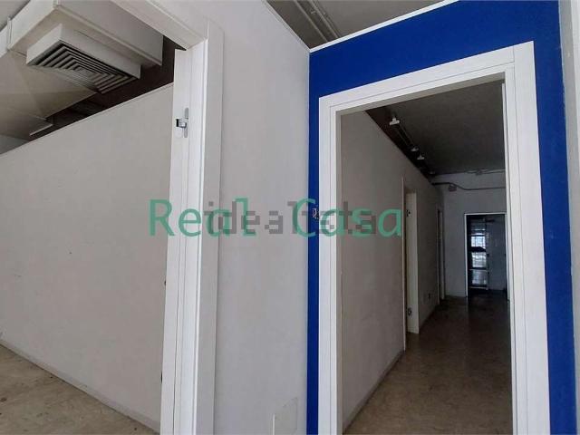 Locale in affitto di 150 m² in Via Emilia Ovest