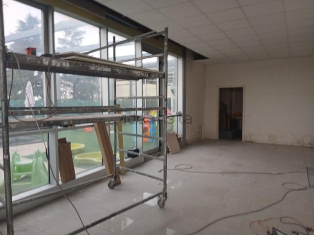 Locale in affitto di 150 m² in Via Francesca, 6