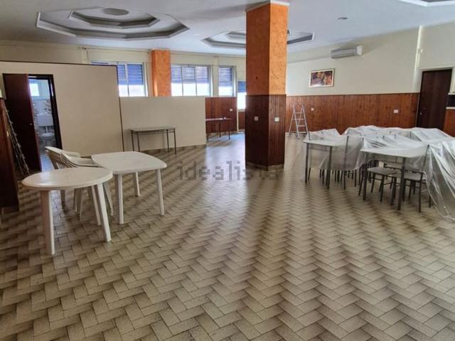 Locale in affitto di 150 m² in Via Luigi Capuana, 18
