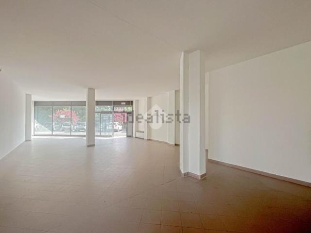 Locale in affitto di 150 m² in Via Modenese