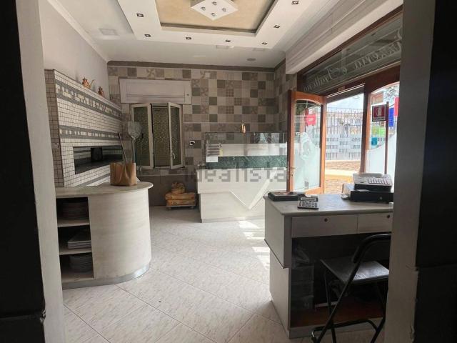 Locale in affitto di 150 m² in Via Palmiro Togliatti