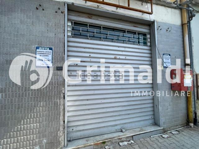 Locale in affitto di 150 m² in Via Papa Pio XI, 77