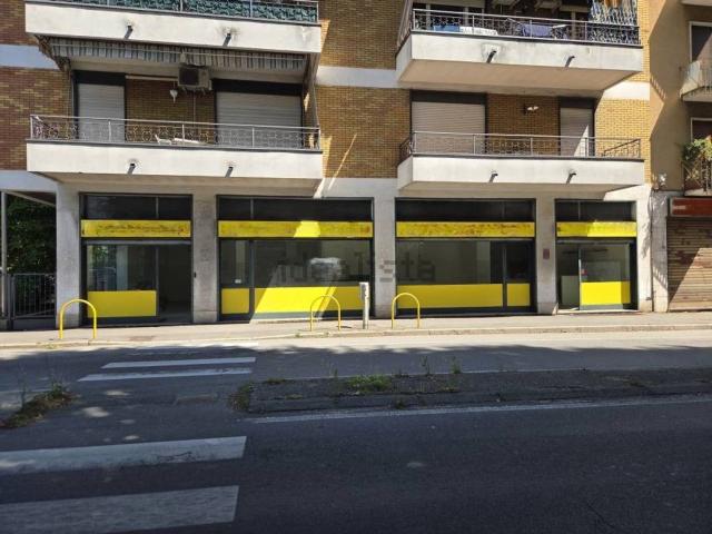 Locale in affitto di 150 m² in Via Torino