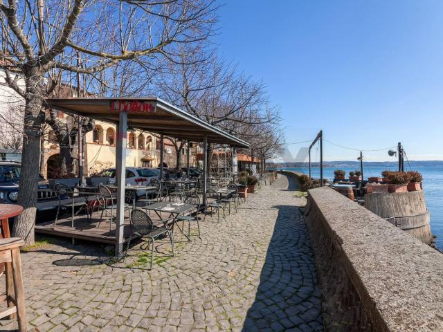 Locale in affitto di 150 m² in Viale Giuseppe Garibaldi, 63