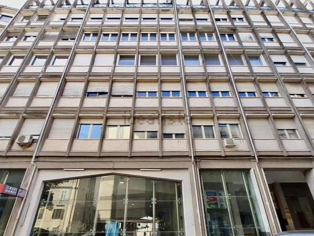 Locale in affitto di 150 m² in Corso Giuseppe Mazzini