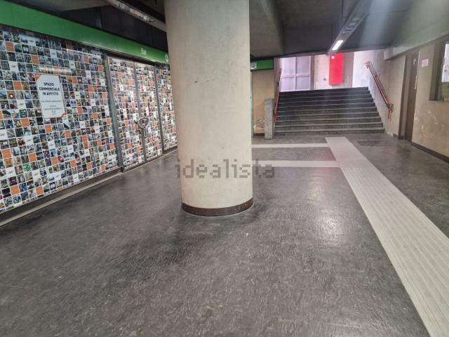 Locale in affitto di 150 m² in Piazza Abbiategrasso
