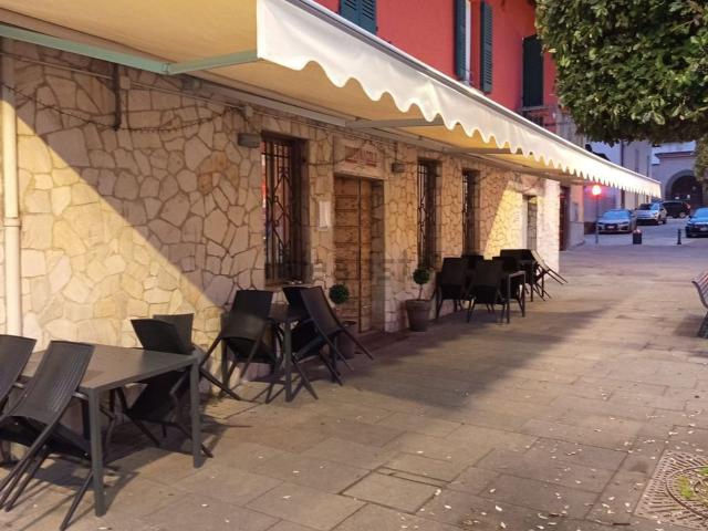 Locale in affitto di 150 m² in Piazza Giuseppe Garibaldi