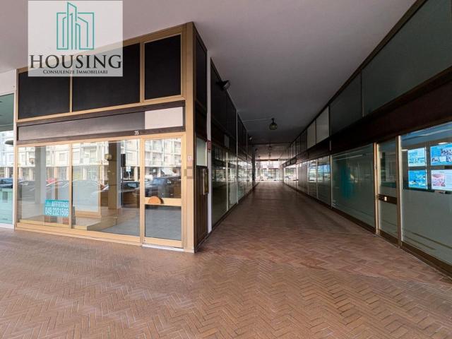 Locale in affitto di 150 m² in Piazza Sacro Cuore
