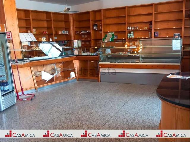 Locale in affitto di 151 m² in Via Dante Alighieri, 46