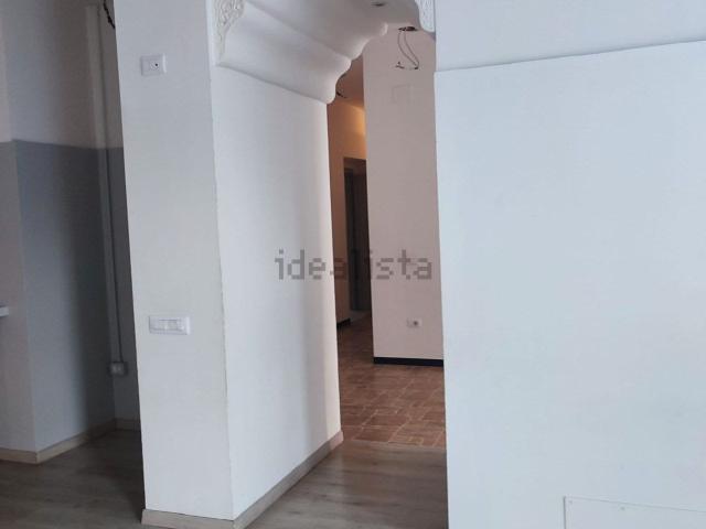 Locale in affitto di 151 m² in Via Montenevoso