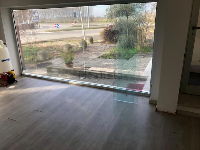 Locale in affitto di 152 m²