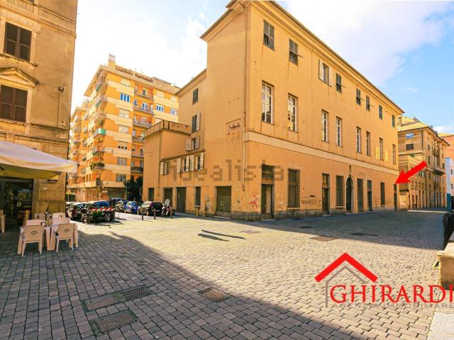 Locale in affitto di 155 m² in Piazza Treponti, 2