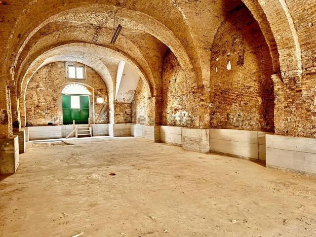 Locale in affitto di 157 m² in Via San Francesco D&apos Assisi, 100