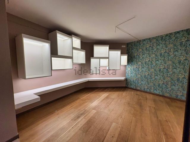 Locale in affitto di 15 m² in Via della Madonna del Prato, 88